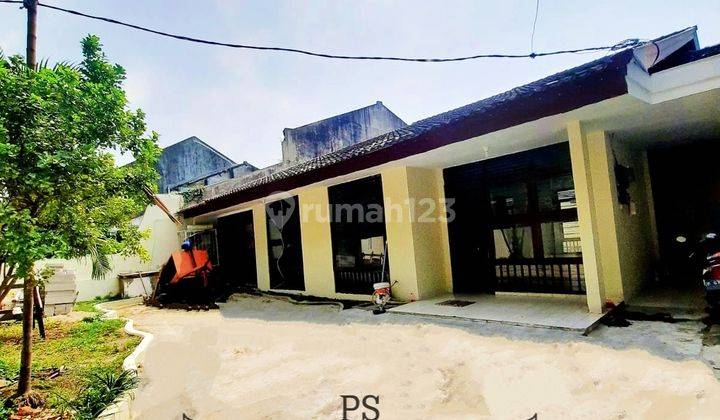 Rumah Bagus Terawat di Panglima Polim Jakarta Selatan 1