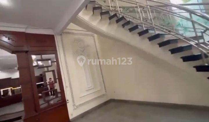 Dijual Cepat Rumah Rapi Siap Huni Uk 15x22 Hoek di Camar Elok Pik Jakarta Utara 2