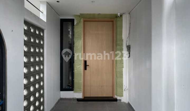 Dijual rumah bagus sekali sangat rapi dan siap huni di komplek KFT cengkareng jakarta barat 2