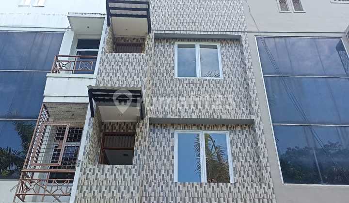 Disewakan Ruko Rapi 4 Lantai di Taman Palem Lestari Cocok untuk Kantor, Tempat Les, atau Klinik Kecantikan Posisi Strategis