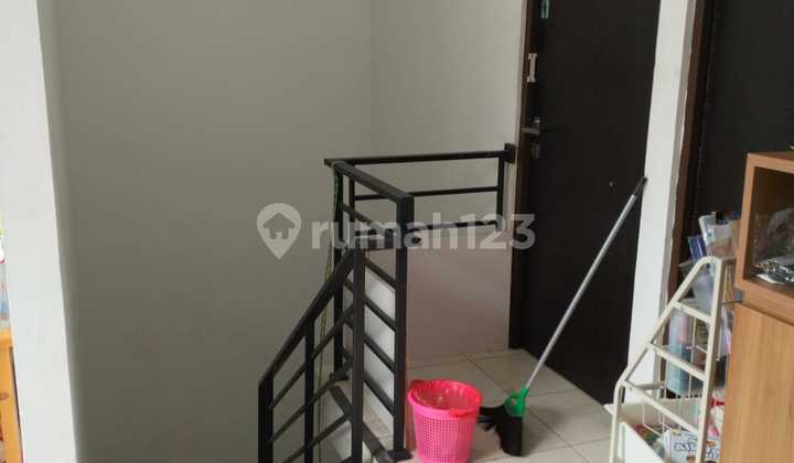 For quick sale below market price, a neat 6x13 house in Bojong Residence housing complex, Cengkareng, West Jakarta. 2