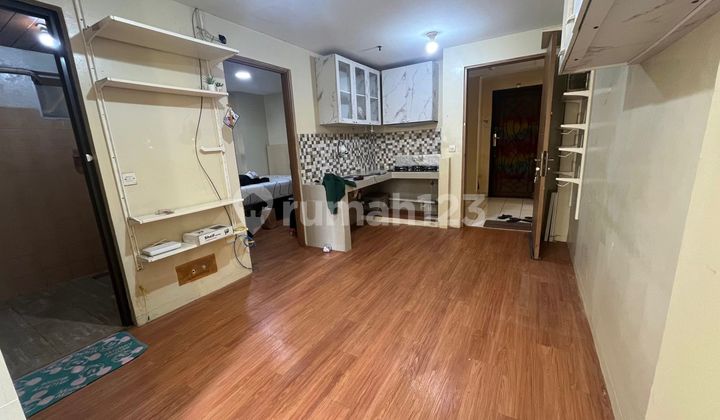 For rent, neat furnished apartment in Palm Mansion, Taman Surya, West Jakarta. For rent, neat furnished apartment in Palm Mansion, Taman Surya, West Jakarta.