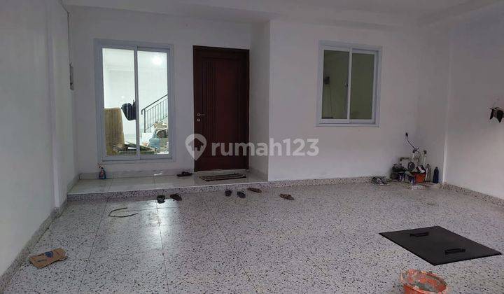 Dijual Rumah Brandnew di Taman Palem Lestari Cengkareng Jakarta Barat 1