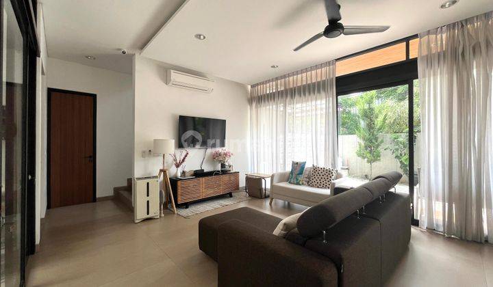 Dijual Rumah Cantik Super Terawat Full Furnish di Citra Garden 2 Jakarta Barat 1