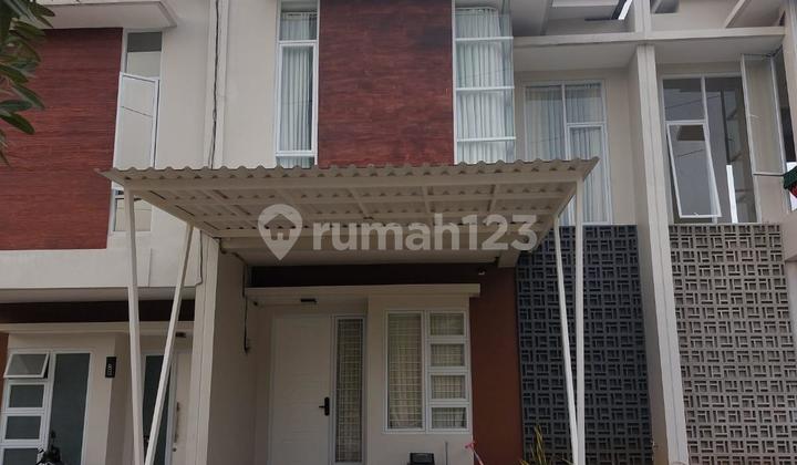 Dijual murah rumah minimalis sudah renovasi semi furnish di pamulang tangerang selatan