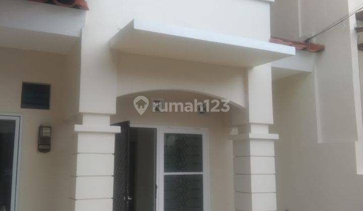 Disewakan Rumah Sudah Renovasi Rapi Sekali di Taman Surya 5 Cengkareng Jakarta Barat 1