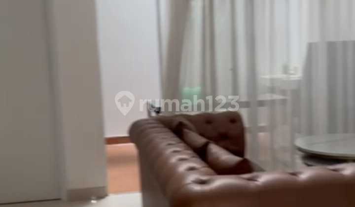 For rent fully furnished 8x15 house in The Rivera housing complex, Cipondoh Puri, Tangerang.