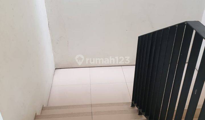 Dijual/ disewakan Rumah 2 Lantai Bagus Unfurnished SHM di Citra Garden 6, Jakarta Barat 2