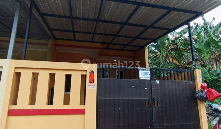 Disewakan Rumah Rapi Semi Furnish Siap Huni Uk 4,5x20 di Taman Surya, Pegadungan Jakarta Barat 1