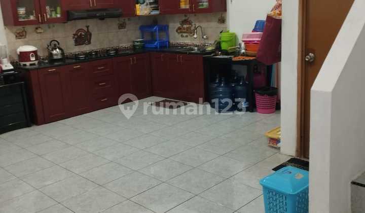 Dijual rumah rapi sudah renovasi di citra garden 5 pegadungan jakarta barat