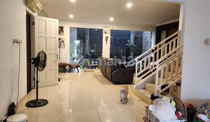 DIJUAL CEPAT RUMAH SIAP HUNI BAGUS FURNISH DI DAAN MOGOT BARU JAKARTA BARAT