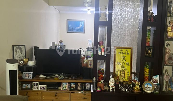 Quick and cheap sale of ready-to-occupy house in Citra Garden 5, Pegadungan, West Jakarta.