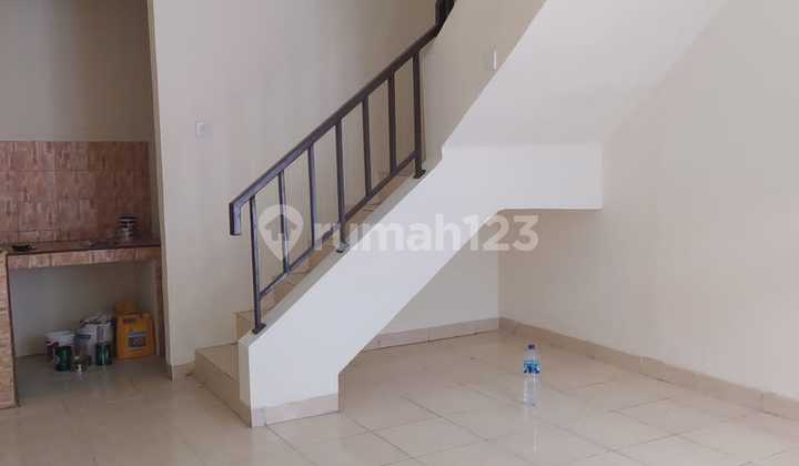 For Rent: Tidy, Ready-to-Occupy House in Park Residence Taman Surya, Cengkareng, West Jakarta