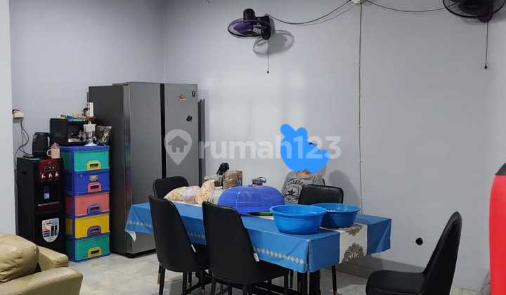 For Quick Sale: 2-Story House 6X20 Well-Maintained and Tidy in Taman Palem Lestari, West Jakarta 2