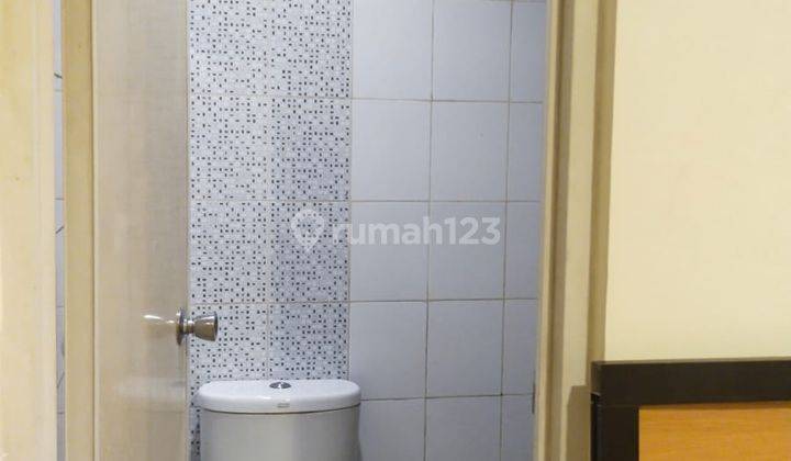 Dijual Rumah Rapi Siap Huni Semi Furnish di Perum Mutiara Puri Kembangan Jakarta Barat 2