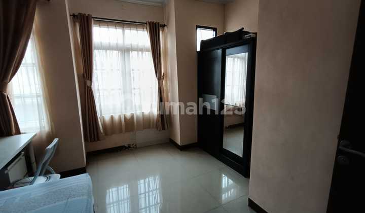 Disewakan rumah rapi banget furnish di permata taman palem pegadungan jakarta barat 1