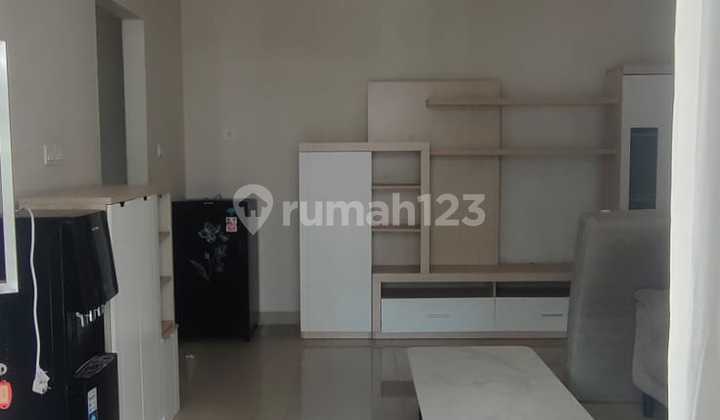 Disewakan Rumah di Malibu Villagegading Serpong