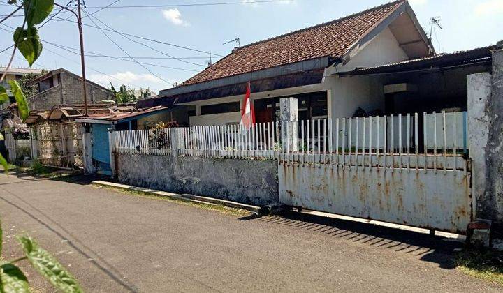 Rumah Lama di Lokasi Strategis Turangga Buah Batu  1