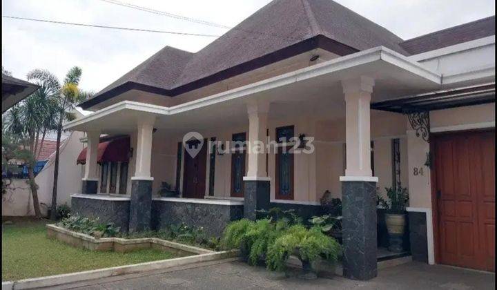 Rumah Terawat di Pusat Kota Sayap Riau Bandung Kota 1