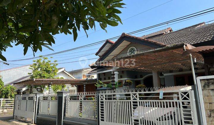 Rumah Terawat Siap Huni Lokasi Strategis di Antapani, Bandung  2