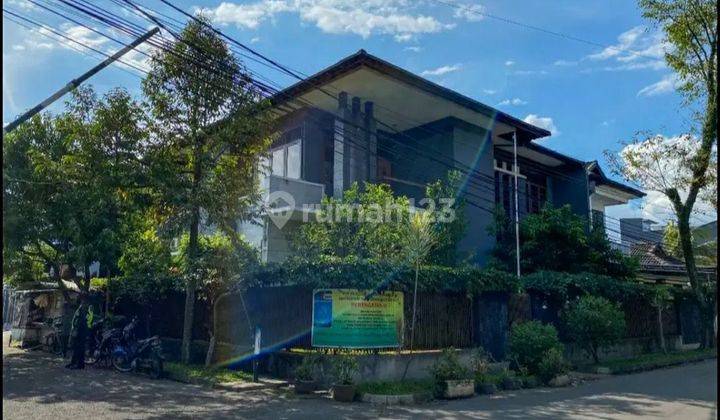 Rumah Mewah Semi furnished Di Turangga Bandung Kota  2