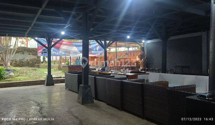 Rumah Cafe Dan Resto di Kawasan Wisata Bandung Utara Punclut 1