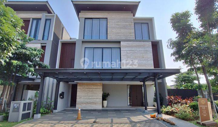 Rumah Mewah 3 Lantai dengan Lift di Bintaro Cluster Dharmawangsa 1