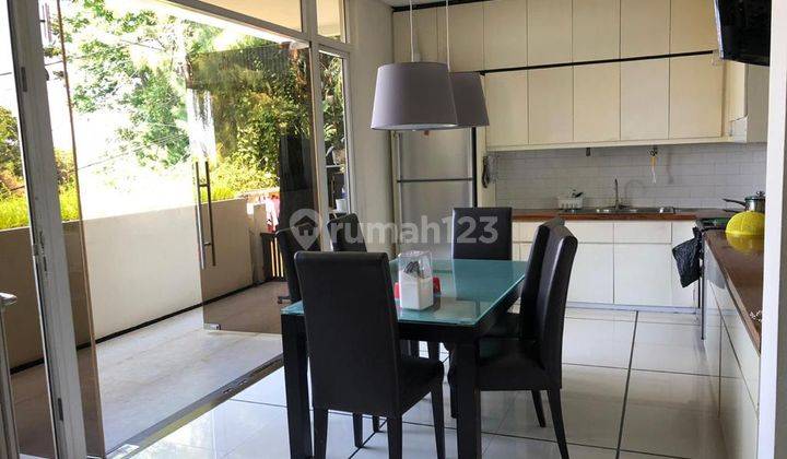  Rumah Bagus 3 Lantai Furnished SHM - Sertifikat Hak Milik di Awiligar 2