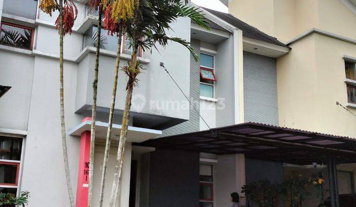 Jual Rumah 2 Lantai Minimalis Modern Bagus Daerah Sukajadi 1