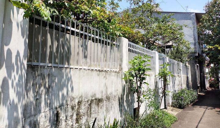 Jual Rumah Tua Hitung Tanah Sayap Semar  2