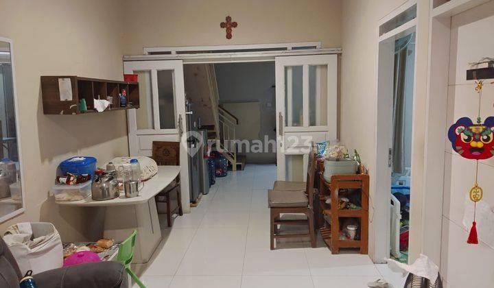 Rumah Bagus 2 Lantai Semi Furnished Kopo Permai 1