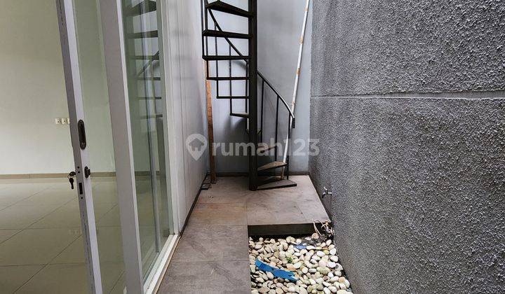 Rumah Minimalis 2 Lantai Siap Huni Dalam Cluster Setrasari  2