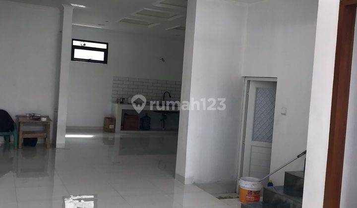 Rumah Baru Minimalis 2 Lantai Komplek Singgasana  1