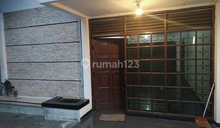 Jual Rumah 1.5 Lantai Lokasi Kota Bandung  2