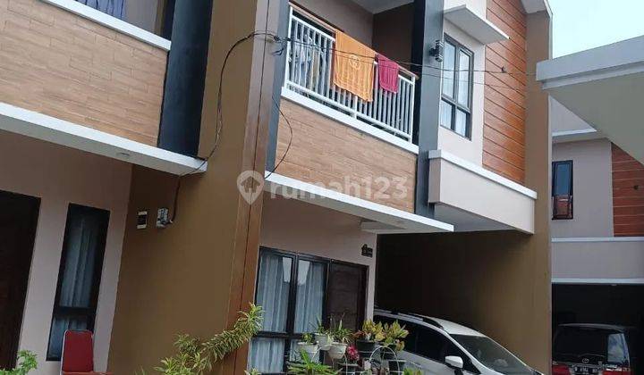 Rumah mewah 2 Lantai konsep scandinavia di Kota Depok 2