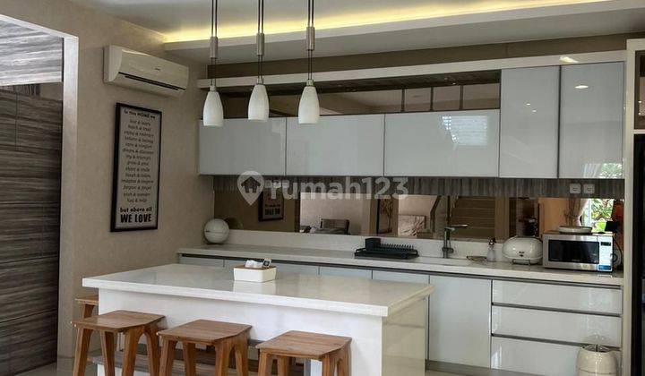 Jarang Ada! Disewakan Rumah PIK1 Furnish Mewah 2