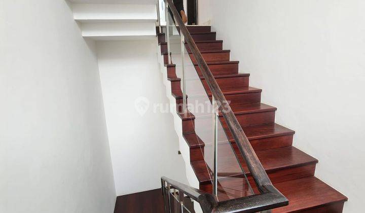 Sewa Rumah Golf Island Pantai Indah Kapuk Full Furnish Siap Huni! 1
