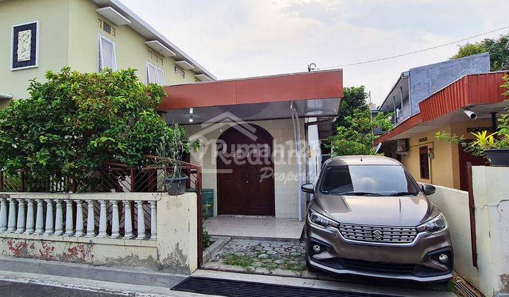 Rumah di tengah Kota -  Poncowolo , Semarang Yv 5743  1