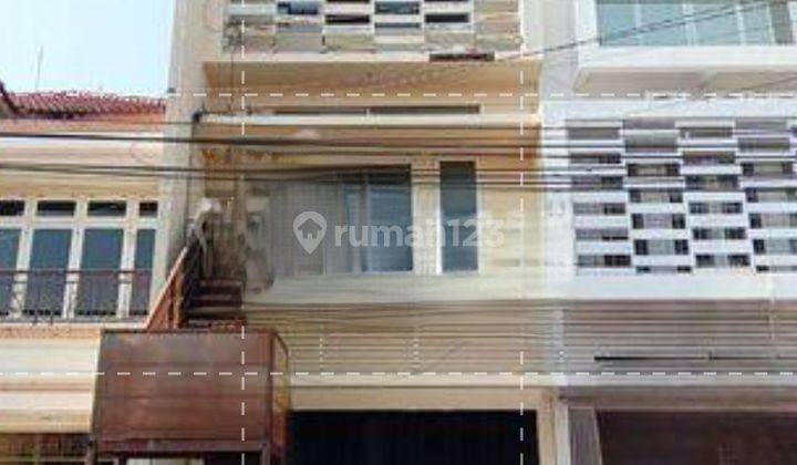 Disewakan Ruko 3 Lantai Tengah.kota 1
