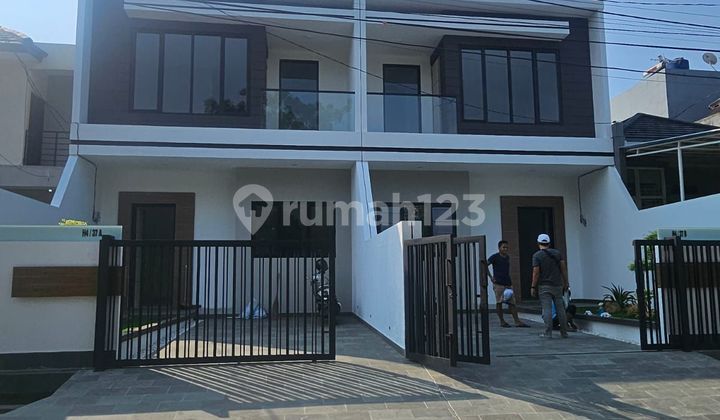 Rumah brand new baru minimalis imperial gading depan taman Rumah brand new baru minimalis imperial gading depan taman