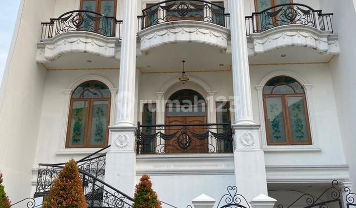 Rarely Available Mediterranean Ivory Hill 12x30