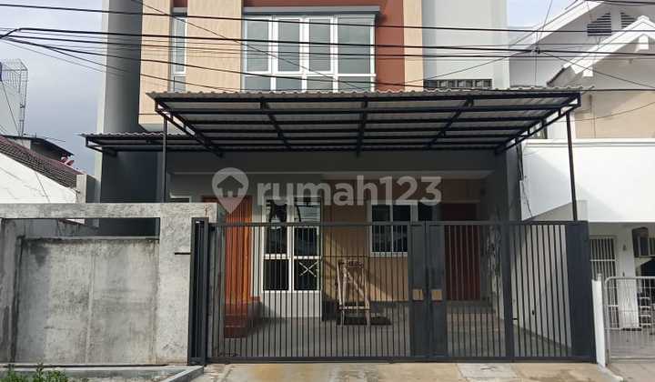 Rumah Baru Minimalis Hadap Selatan Bagus Rumah Baru Minimalis Hadap Selatan Bagus