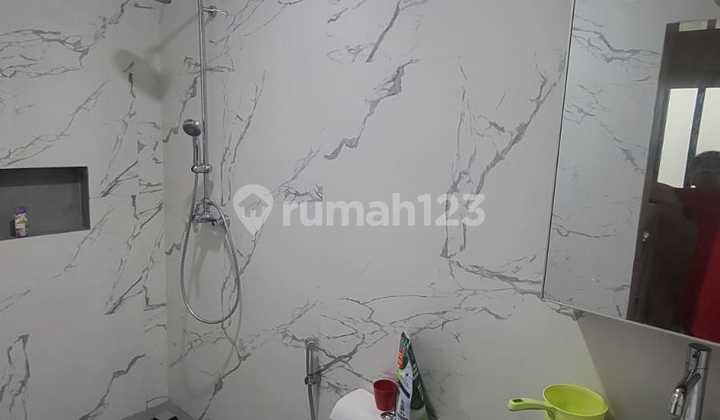 Rumah Siap Huni 3lantai Bangunan Minimalis Kelapa Gading 2