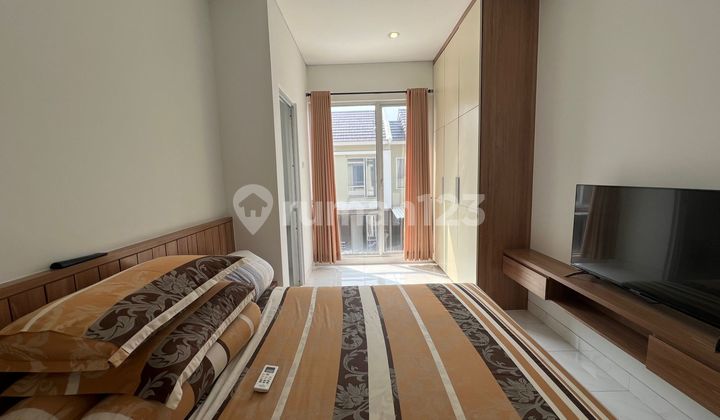 Move-in ready house, furnished, near the culinary center!!! 2