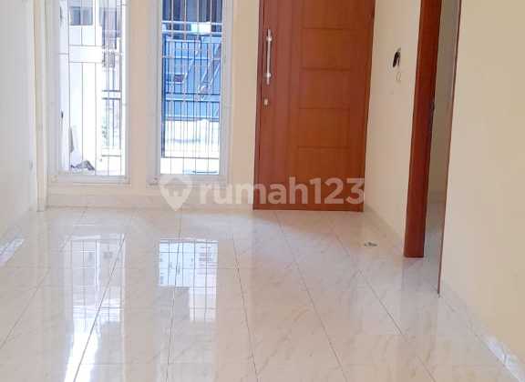 New House Kelapa Molek Kelapa Gading