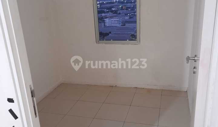 New Apartment with High Floor