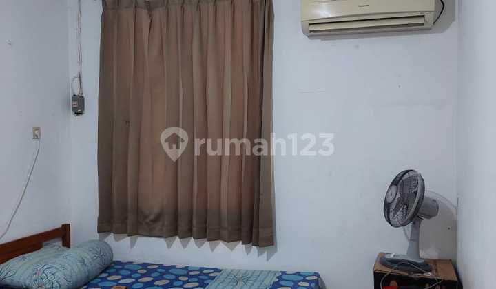 Dijual murah kost2an sdg berjalan Janur asri 