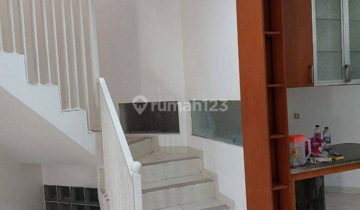 Rumah 2 Lantai sudah Furnished SHM di Banjar Wijaya, Tangerang 2