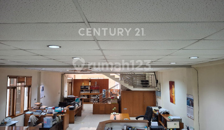 3-Storey House on Jl Supratman, Bandung. 2