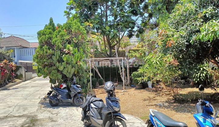 Rumah lama terawat di Geger kalong Bandung Utara  2